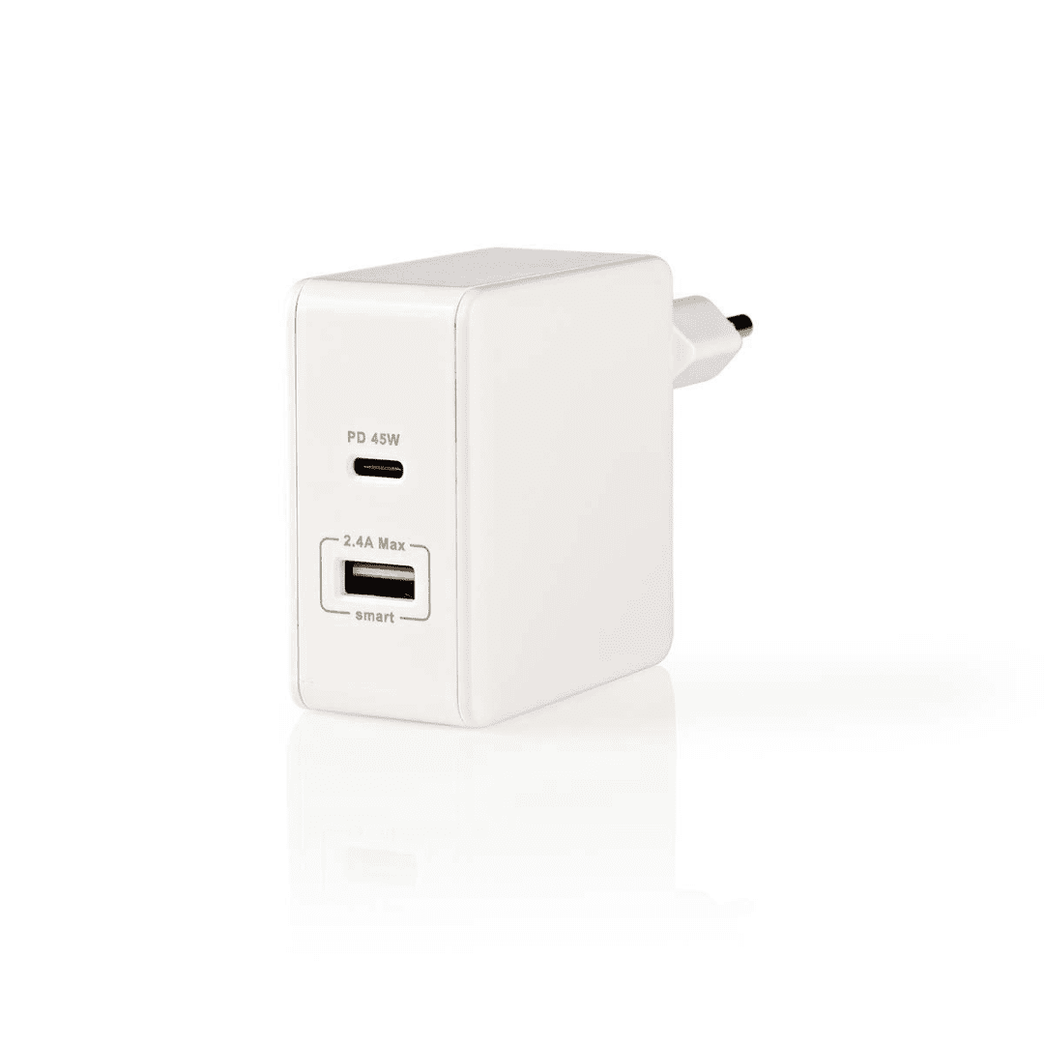 Oplader Snellaad functie PD3.0 45W 1x 2,4 A / 1x 3,0 A Outputs: 2 USB-A / USB-C Geen Kabel Inbegrepen 57 W Automatische Voltage Selectie